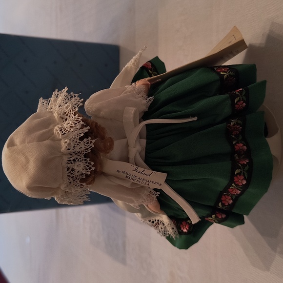 Madame Alexander Ireland Doll - Picture 15 of 16